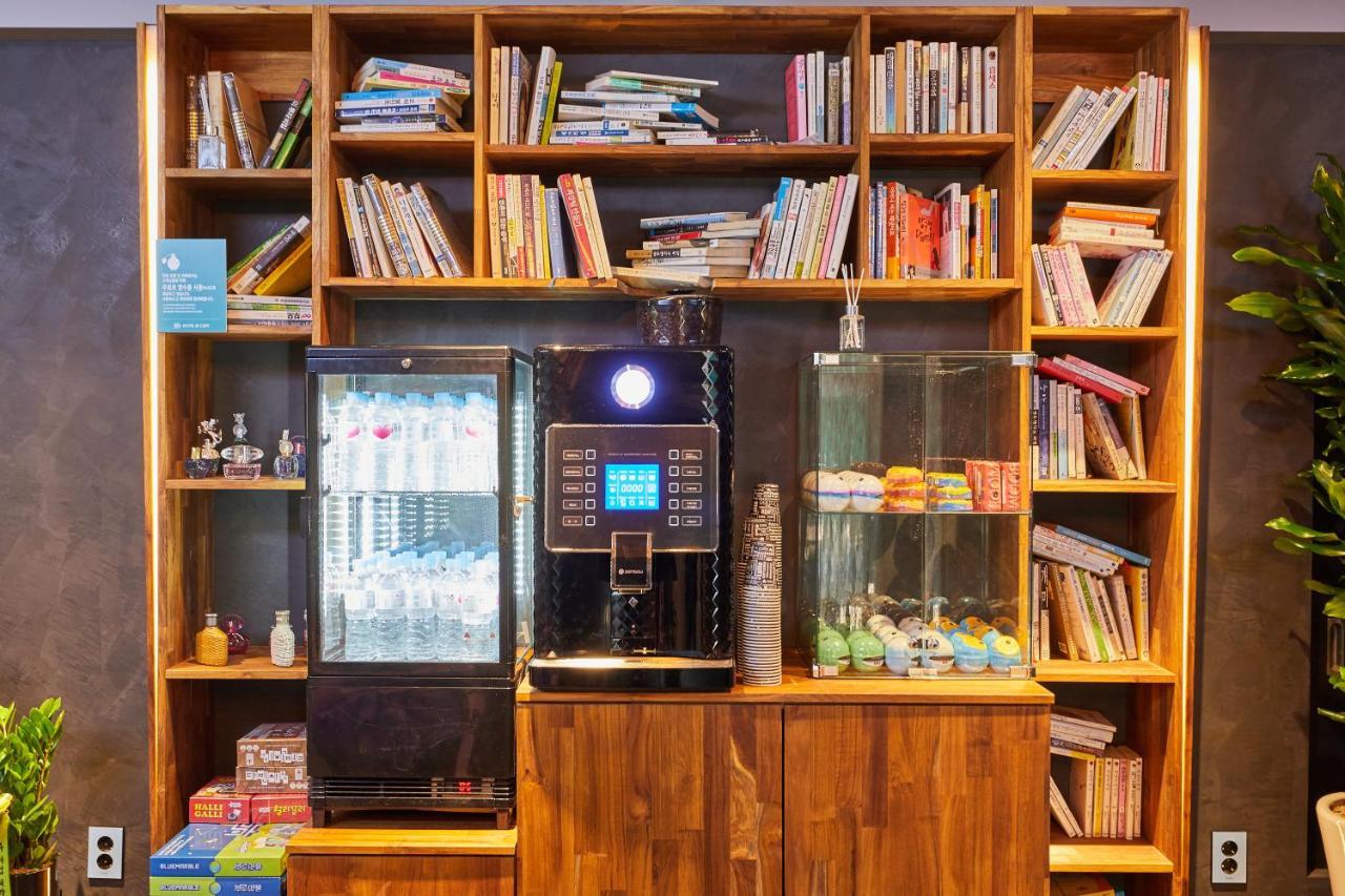 Hotel In Cafe Doksan Сеул Экстерьер фото
