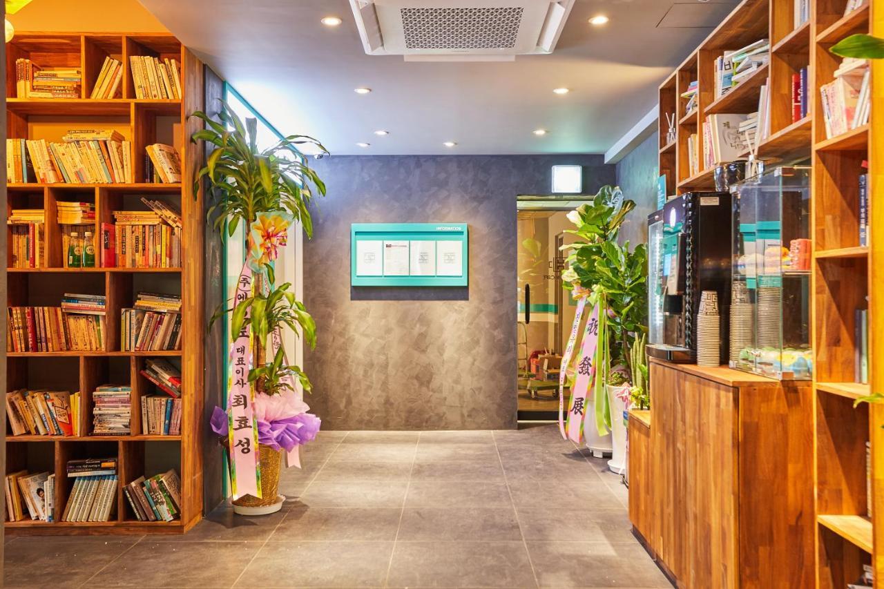 Hotel In Cafe Doksan Сеул Экстерьер фото